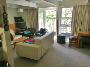 5 Maisonettes, Falls Creek